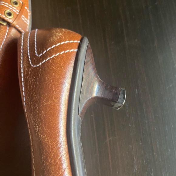 Kenneth Cole Reaction Leather pumps - Picture 8 of 11